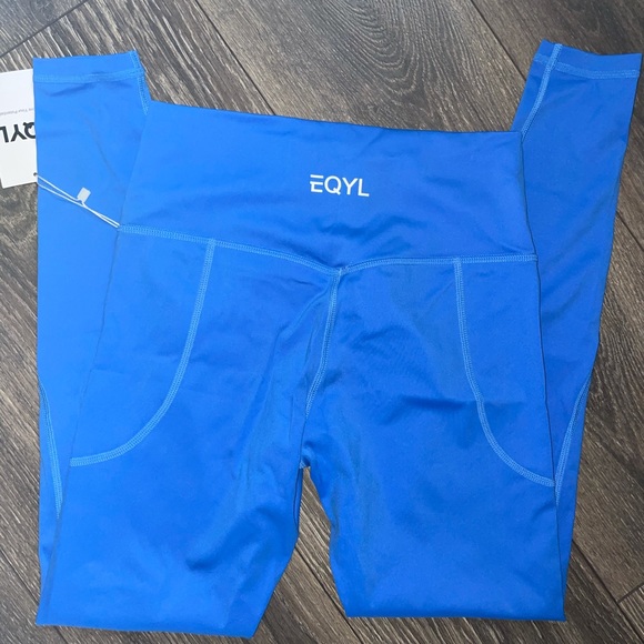 EQYL LEGGINGS & SPORTS BRA - Picture 3 of 4